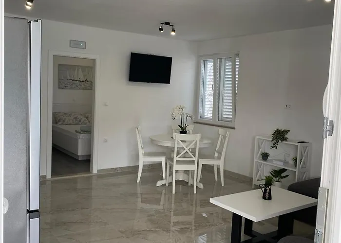 Stica- Peljesac Janjina