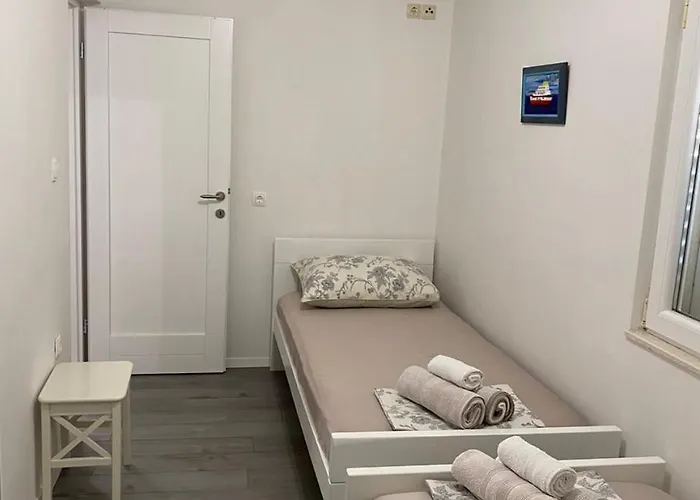 Stica- Peljesac 公寓